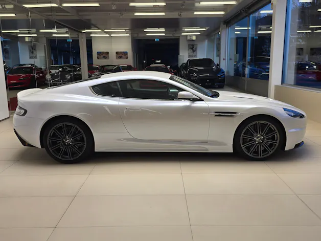 Aston Martin DBS Coupé