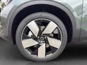 Volvo EX40 82kWh Twin Motor AWD Ultra Xcentric Edition