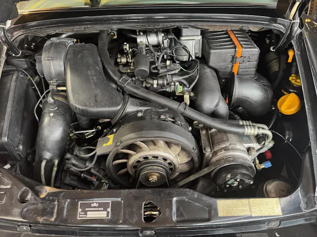 Porsche 911 Carrera 2 Strosek