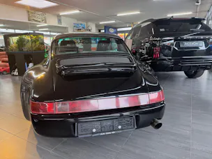 Porsche 911 Carrera 2 Strosek