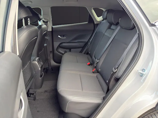 Hyundai Kona 1.6 GDi HEV Amplia DCT
