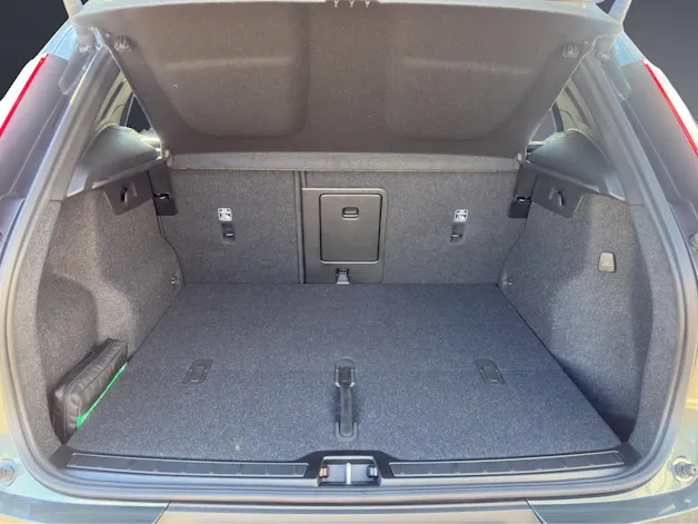 Volvo XC40 B3 Benzin Mild Hybrid Xcite DCT