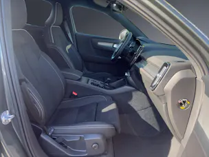Volvo XC40 B3 Benzin Mild Hybrid Xcite DCT