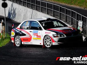 Mitsubishi Evo 8 MR Rallyeart