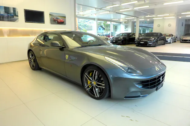 Ferrari FF Toit panoramique / Glasdach