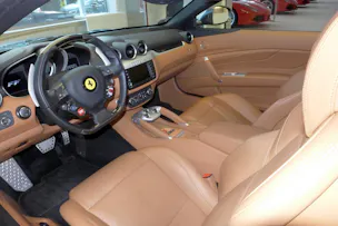 Ferrari FF Toit panoramique / Glasdach