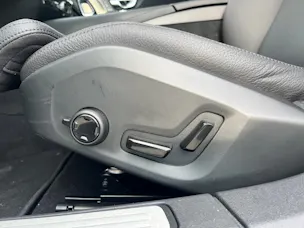 Volvo V60 T6 eAWD Plug in Hybrid Plus Dark Geartronic