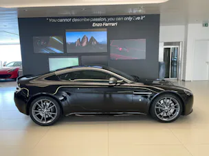 Aston Martin V8 Vantage 4.7 N430 Sportshift