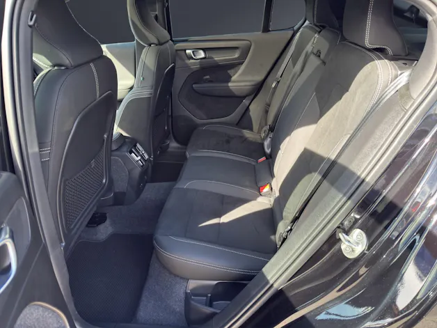Volvo C40 Recharge E80 82kWh Twin AWD Pure Electric Plus