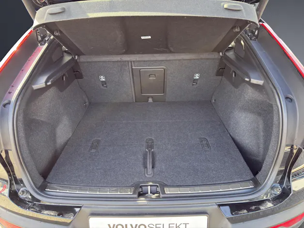 Volvo C40 Recharge E80 82kWh Twin AWD Pure Electric Plus