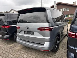 VW Multivan 2.0 TSI Life Edition DSG
