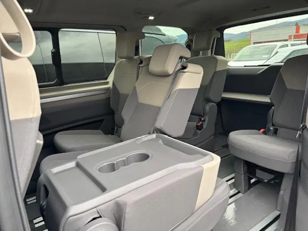 VW Multivan 2.0 TSI Life Edition DSG