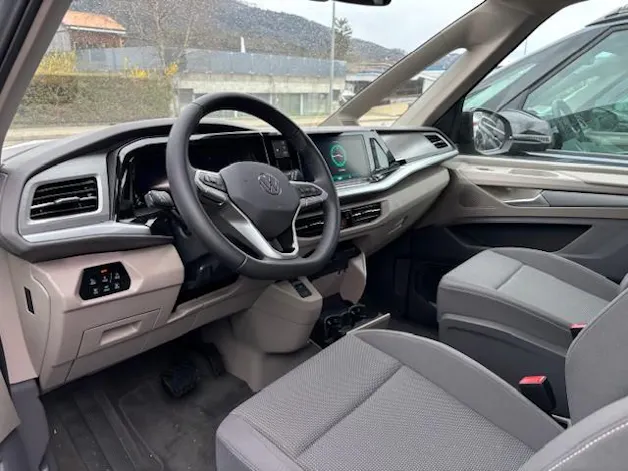 VW Multivan 2.0 TSI Life Edition DSG