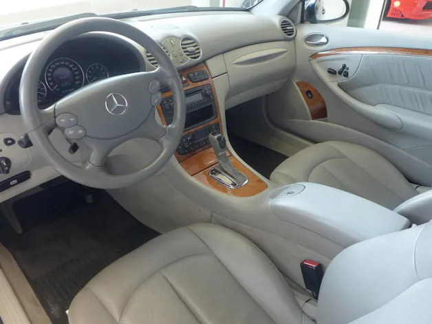 Mercedes-Benz CLK 500 Elégance Automatic