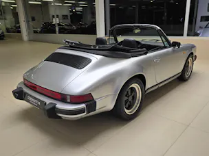 Porsche 911 Carrera Cabrio