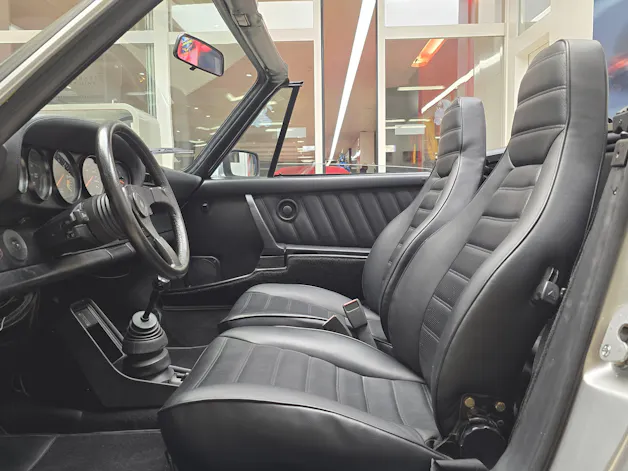 Porsche 911 Carrera Cabrio
