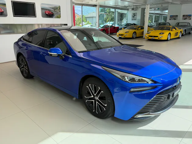 Toyota Mirai Fuel cell Platinum