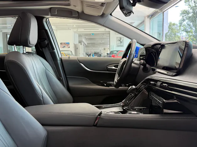 Toyota Mirai Fuel cell Platinum