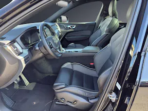 Volvo XC60 T8 eAWD PluginHybrid Plus Dark Geartronic