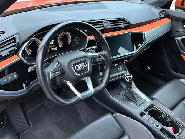 Audi Q3 45 TFSI S line quattro S-tronic