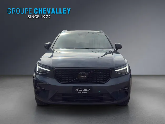 Volvo XC40 B4 Benzin Mild Hybrid Ultra Black Edition DCT