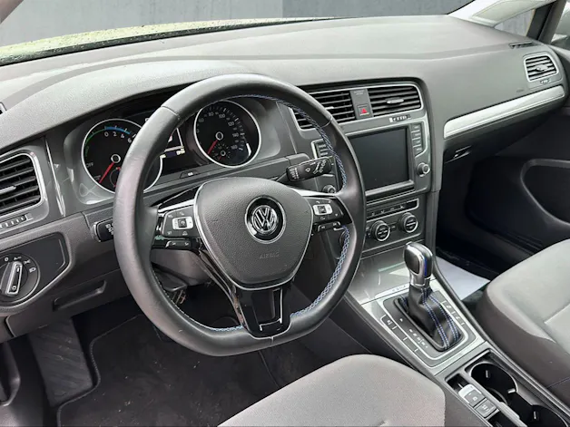 VW e-Golf