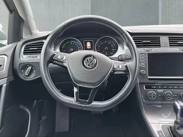 VW e-Golf
