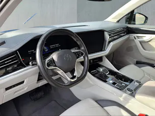 VW Touareg 3.0 TSI eHybrid Elegance Tiptronic