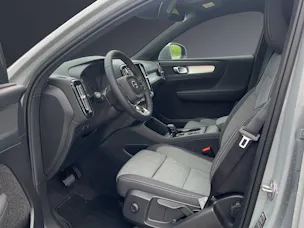 Volvo XC40 B3 Benzin Mild Hybrid Xcite DCT