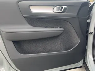 Volvo XC40 B3 Benzin Mild Hybrid Xcite DCT