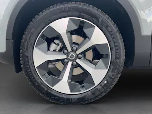 Volvo XC40 B3 Benzin Mild Hybrid Xcite DCT