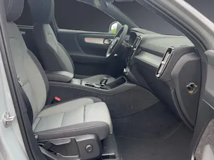 Volvo XC40 B3 Benzin Mild Hybrid Xcite DCT