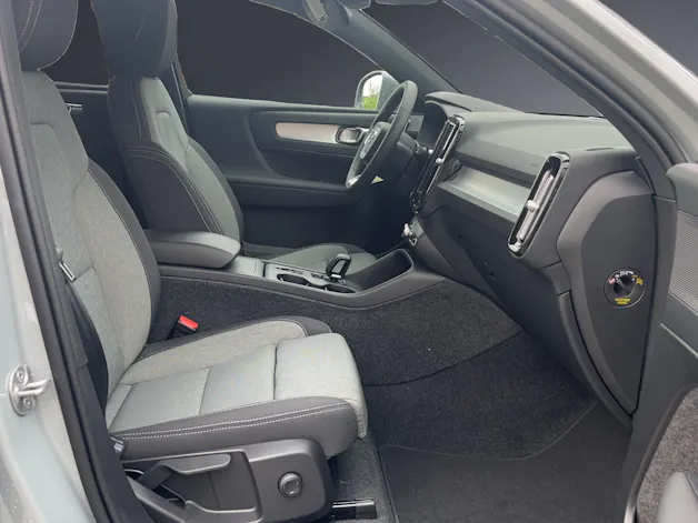 Volvo XC40 B3 Benzin Mild Hybrid Xcite DCT