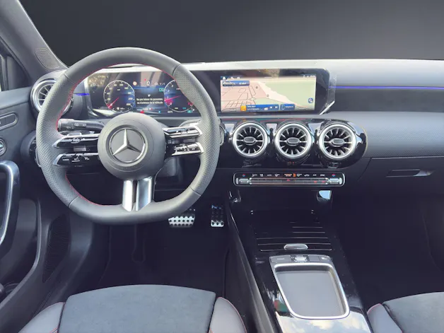 Mercedes-Benz A 220 4Matic 8G-DCT
