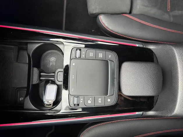 Mercedes-Benz EQA 300 AMG Line 4Matic