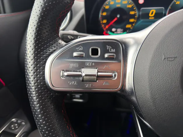 Mercedes-Benz EQA 300 AMG Line 4Matic