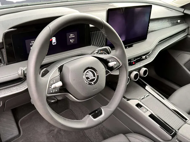 Škoda Superb Combi 2.0 TDi Selection 4x4 DSG