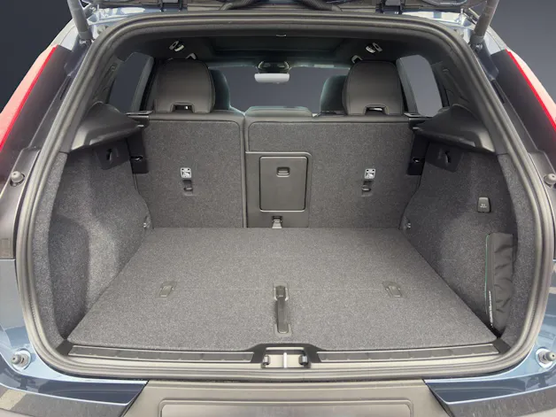 Volvo XC40 B4 Benzin Mild Hybrid Ultra Black Edition DCT