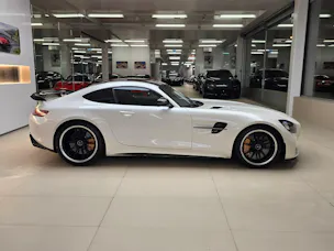 MERCEDES-BENZ AMG GT R Speedshift DCT /// CH Fahrzeug-Gratis-Service ///
