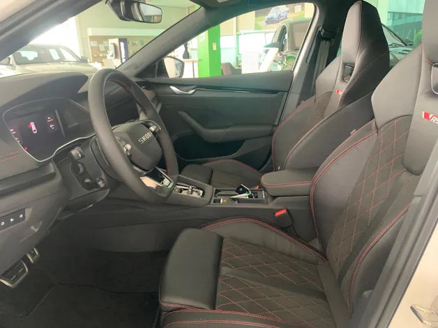 Škoda Octavia Combi 2.0 TSI DSG RS