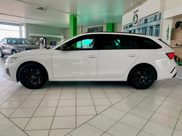 Škoda Octavia Combi 2.0 TSI DSG RS