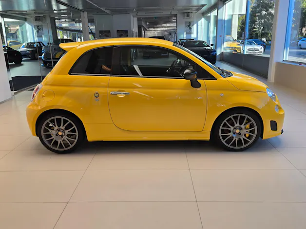 Fiat 695 ABARTH Tributo Ferrari 122/299