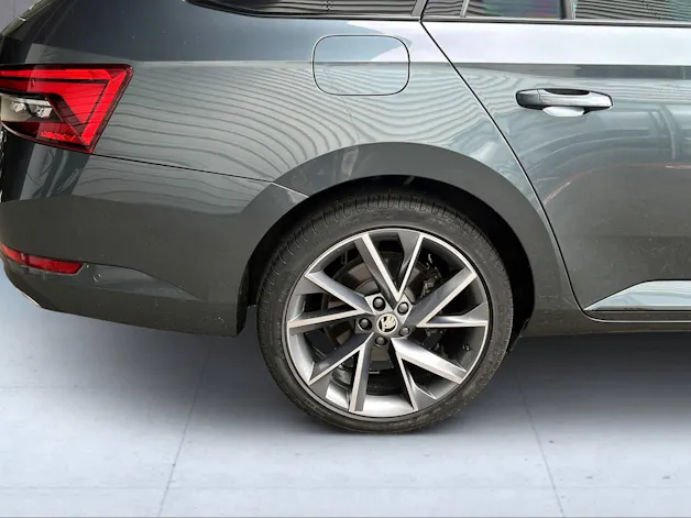 Škoda Superb 1.4 TSI Sport Line PHEV DSG