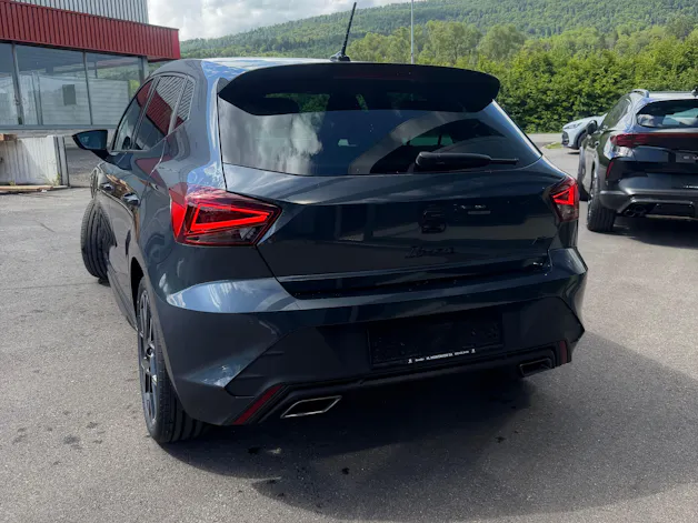 SEAT IBIZA