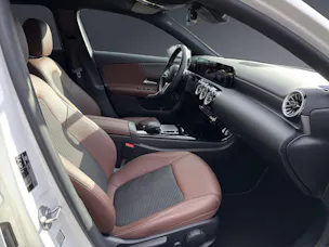 Mercedes-Benz A 250e Progressive 8G-DCT