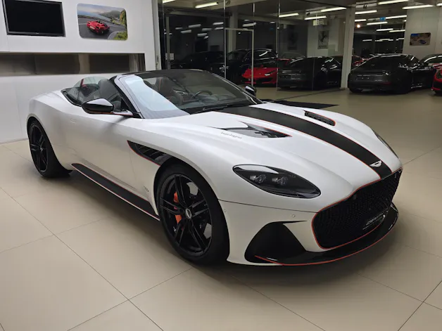Aston Martin DBS Volante Cabrio Superleggera
