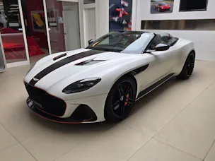 Aston Martin DBS Volante Cabrio Superleggera