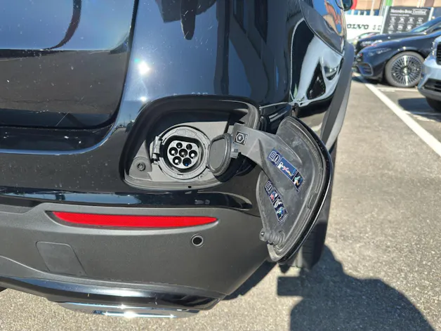 Mercedes-Benz GLC 300 e AMG Line 4Matic 9G-Tronic