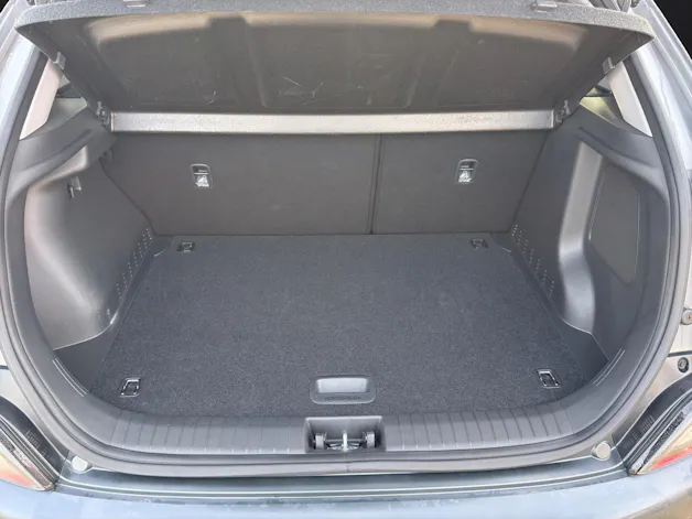 Hyundai Kona 1.6 GDi HEV Amplia DCT