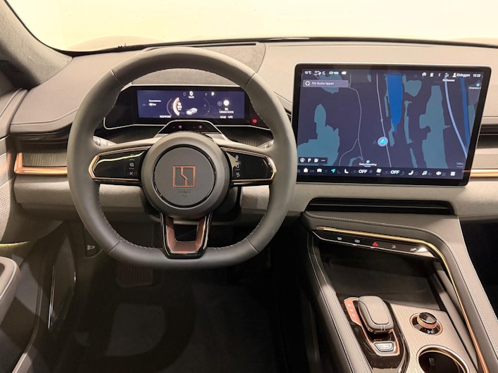 Vehicle image ZEEKR 001